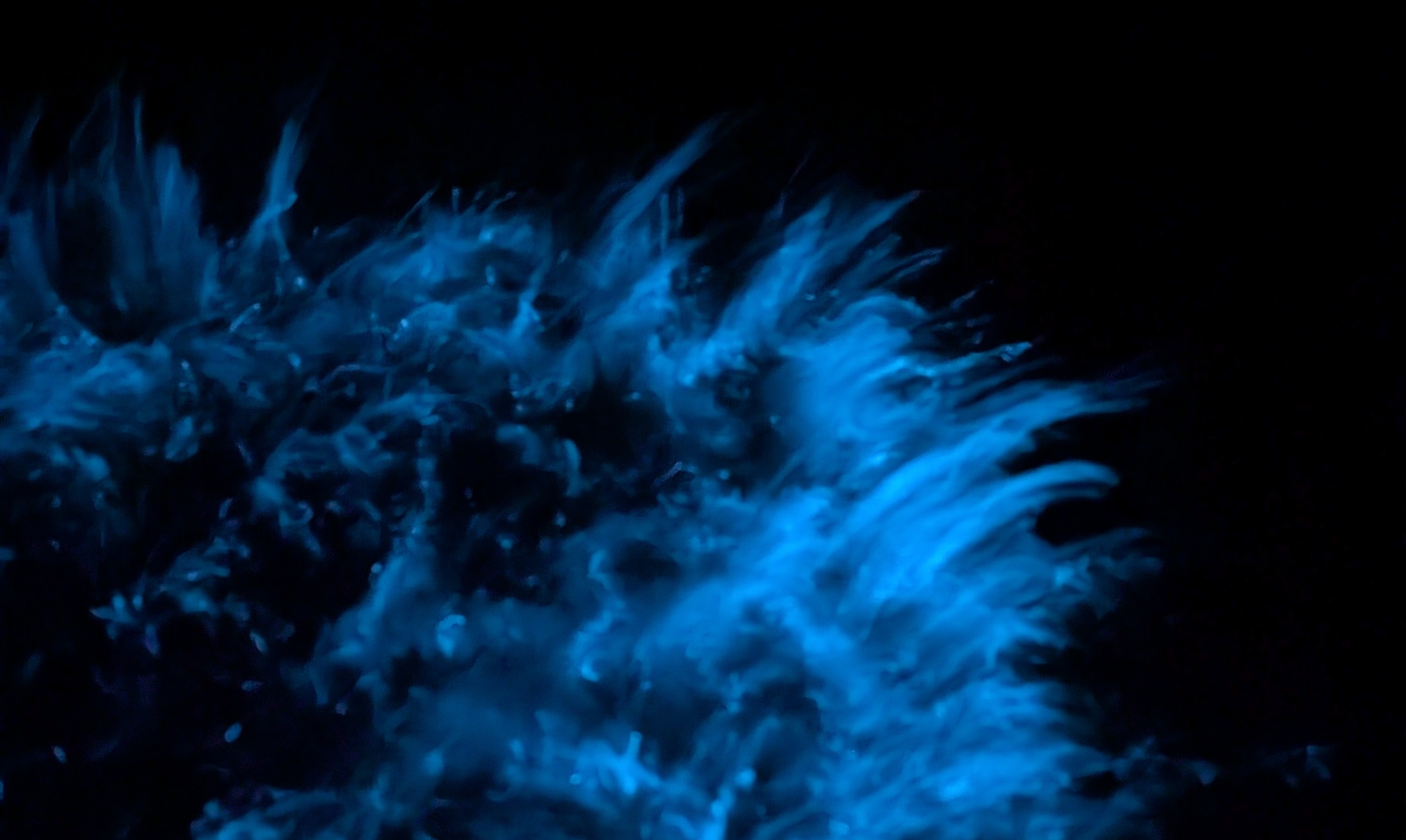 Effect after stirring the water with a hand